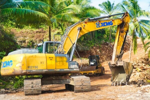 Pembukaan Jalan Penghubung Kepulauan Umbele Capai Progres 25 Persen