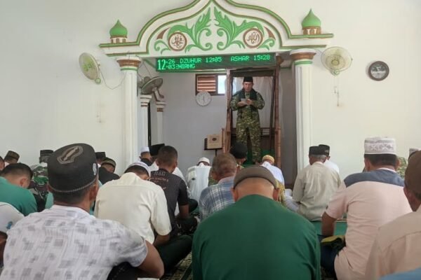 Satgas TMMD ke-129 Gelar Salat Jumat di Masjid Al Mukminin