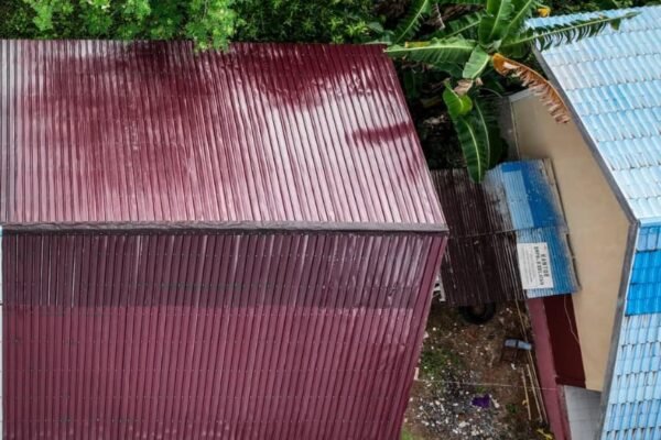SMP Negeri 2 Bungku Selatan Dapatkan Atap dan Plafon Baru untuk Pembelajaran Lebih Baik