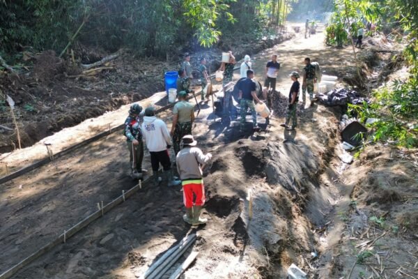 Tembus 90 Persen, Satgas TMMD Ke-129 Kodim 1626/Bangli Tetap Prioritaskan Kualitas Rabat Beton