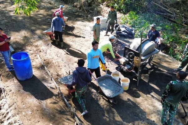 Rabat Beton 1.766 Meter Capai 90 Persen, Akses Warga Desa Sekardadi Makin Dekat Terwujud