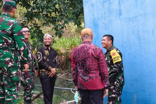Laksamana Pertama TNI Albertus Agung Priyo Suseno Tinjau Infrastruktur Air Desa Tlemang