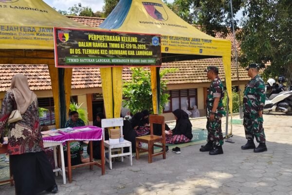 Tumbuhkan Minat Baca Generasi Muda, Kebahagiaan Anak-Anak Desa Tlemang Sambut Perpustakaan Keliling Diapresiasi Tim Wasev TMMD 129