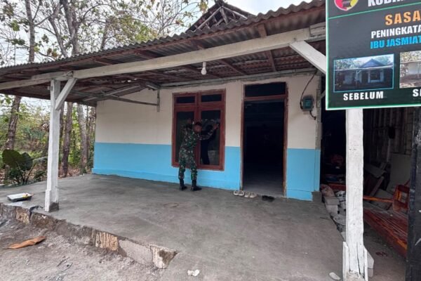 Gotong Royong Satgas TMMD Warnai Pembersihan RTLH Ibu Jasmiati di Akhir Pekerjaan