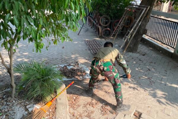 Satgas TMMD ke-129 Kodim 0813/Bojonegoro Benahi SDN Kesongo 1, Dukung Kenyamanan Belajar Siswa