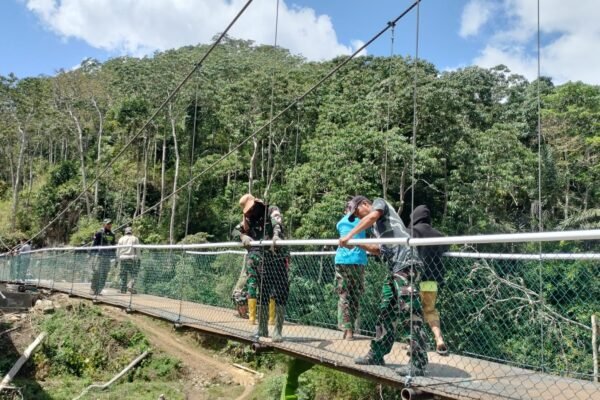 Satgas TMMD ke-129 Kodim 1407/Bone Perkuat Pengamanan Jembatan Gantung Pattuku-Lemo