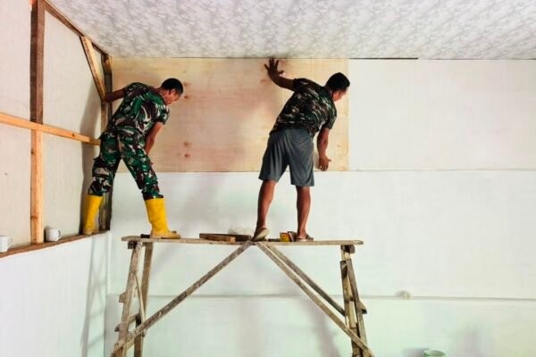 RTLH Bapak Siswanto Masuki Tahap Penyelesaian, Satgas TMMD Fokus Perapian Interior Rumah