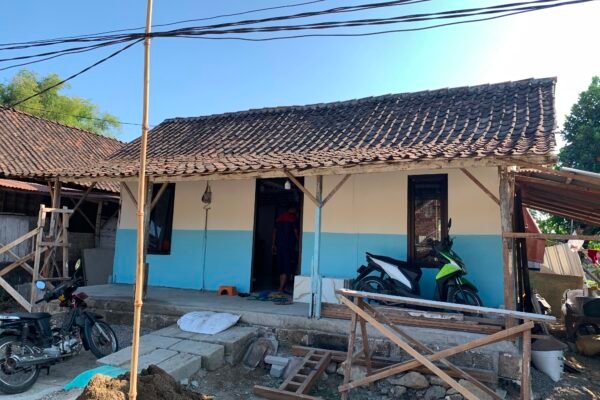 Tahap Pengerjaan RTLH Bapak Ladi Berjalan Lancar dalam Program TMMD Ke-129