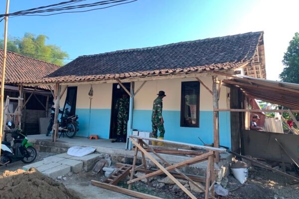 Sinergi Satgas TMMD Warnai Pembangunan RTLH di Rumah Bapak Ladi