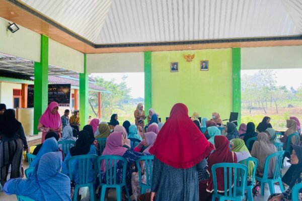 Pelayanan Posyandu Lansia Jadi Wujud Kepedulian TMMD Ke-129 terhadap Kesehatan Masyarakat