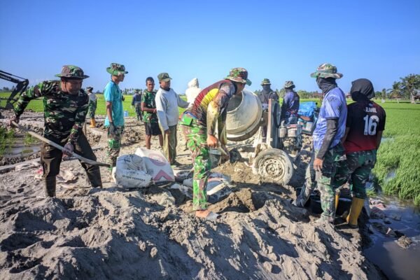 Ngebut Hingga Tuntas, Satgas TMMD Ke-129 Kodim 1404/Pinrang Rampungkan Pembangunan Jalan Tani