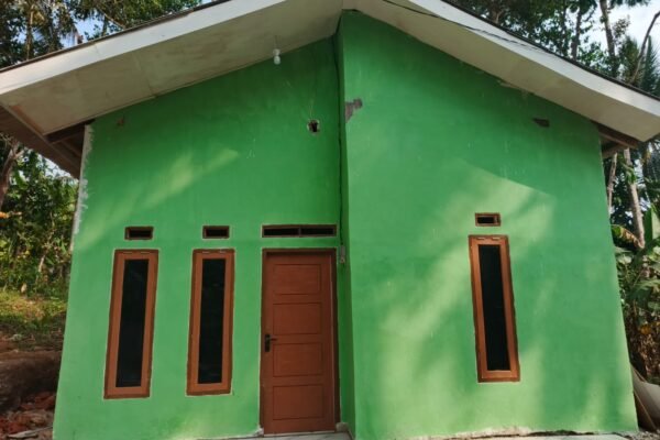 Dari Rumah Tak Layak Menjadi Hunian Nyaman, Satgas TMMD Selesaikan Tahap Perapihan Rumah Bapak Hendi