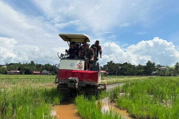 Perayaan HUT RI ke-81 di Desa Liang Bunyu: Sinergi Pembangunan Melalui TMMD 129