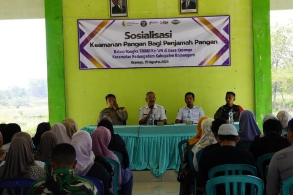 Wujudkan Generasi Sehat dan UMKM Naik Kelas: Satgas TMMD 129 Bojonegoro Bersama Dinkes Edukasi Keamanan Pangan di Kesongo