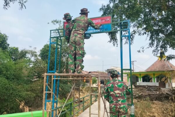 Menyambung Asa di Brang Etan: Senyum Warga Kesongo Saat TMMD 129 Bojonegoro Bangun Jembatan Impian