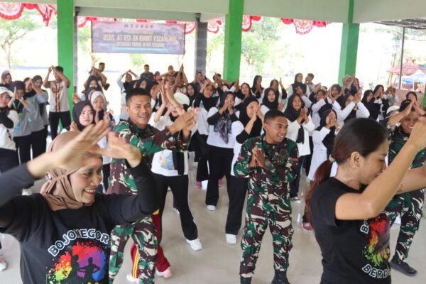 TMMD 129 Bojonegoro: TNI dan Warga Kesongo Menyatu dalam Irama Line Dance
