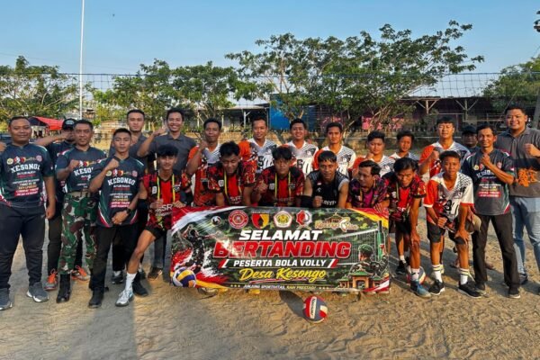 Smash Hangat Turnamen Voli TMMD 129 Bojonegoro Rajut Kebersamaan Warga Kesongo