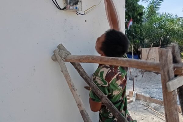 Listrik Terpasang, Hunian Baru Ibu Rodia Makin Siap Ditempati
