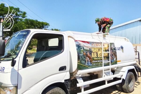 Setetes Air, Sejuta Asa: Kala Satgas TMMD 129 Bojonegoro Hadir Penawar Dahaga Warga Krebet di Musim Kemarau
