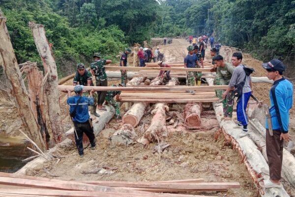 TNI dan Pemerintah Daerah Bersinergi, TMMD Kodim 1206/Putussibau Dorong Pemerataan Pembangunan