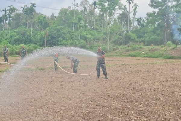 Cuaca Panas Tak Hambat Satgas TMMD Kodim 0102/Pidie Wujudkan Ketahanan Pangan