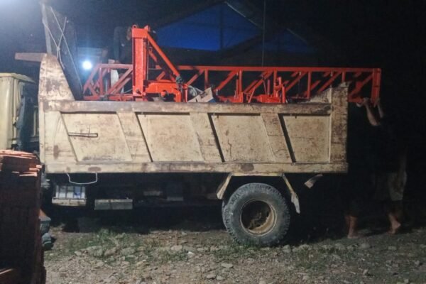 Gotong Royong Malam Hari, Satgas TMMD dan Warga Siapkan Pengeboran Sumur di Desa Lhok Panah