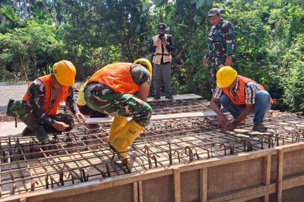Gotong Royong Satgas TMMD dan Warga Percepat Pembangunan Box Culvert di Desa Lhok Panah
