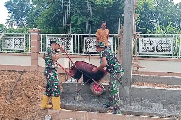 Pembangunan MCK di TPU Blang Cot TMMD Ke-129 Kodim 0102/Pidie Masuki Tahap Penimbunan Pondasi