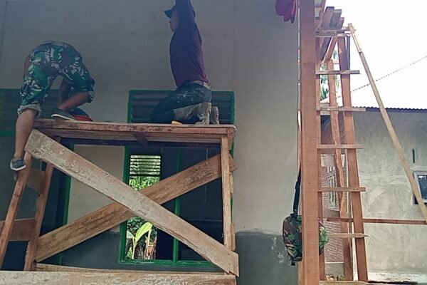 Tak Sekadar Membangun Rumah, Satgas TMMD Ke-129 Kodim 0102/Pidie Wujudkan Harapan Baru bagi Rabumah Amin