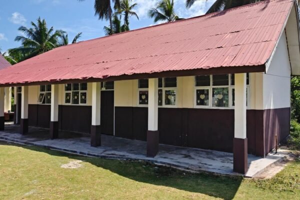 Pengecoran dan Pengecatan SDN Polewali Rampung, Siswa Kini Dapat Belajar dengan Lebih Nyaman