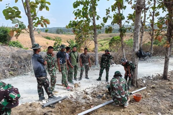 Pacu Moril dan Semangat Prajurit menjelang Purna Tugas, Danki Satgas TMMD 129 Berikan Motivasi Langsung di Lapangan