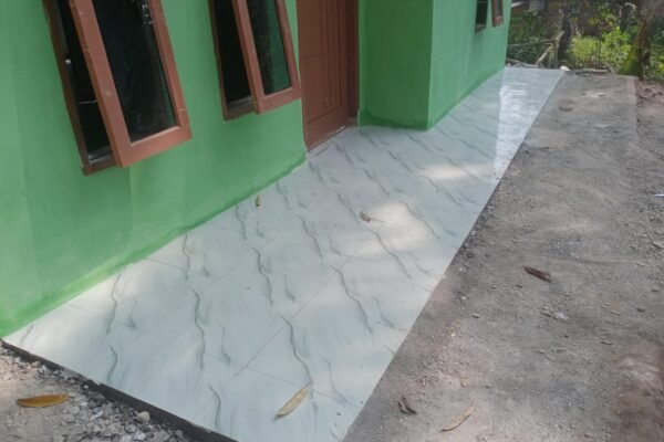 Menunggu Rumah Menjadi Sempurna, Satgas TMMD Ke-129 Fokus pada Detail Pekerjaan