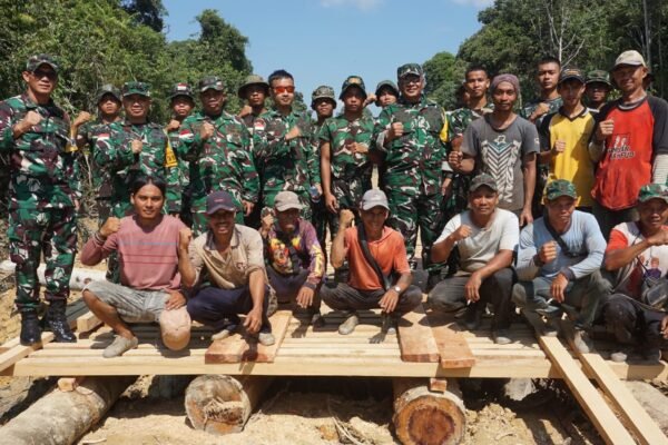 Brigjen TNI Aldrin Ali Bahasoan Tinjau Sasaran TMMD Reguler Ke-129 Kodim 1206/Putussibau.
