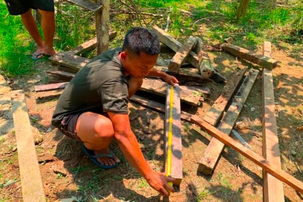 Perkuat Fasilitas Ibadah, Satgas TMMD Rehab MCK Gereja GKII Imannuel di Ulak Pauk