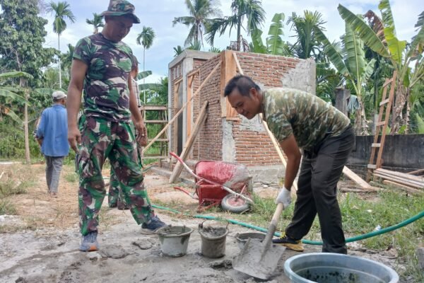 Upgrade MCK TMMD Ke-129 Capai 50 Persen, Pemasangan Kusen dan Plester Dinding Terus Dikebut