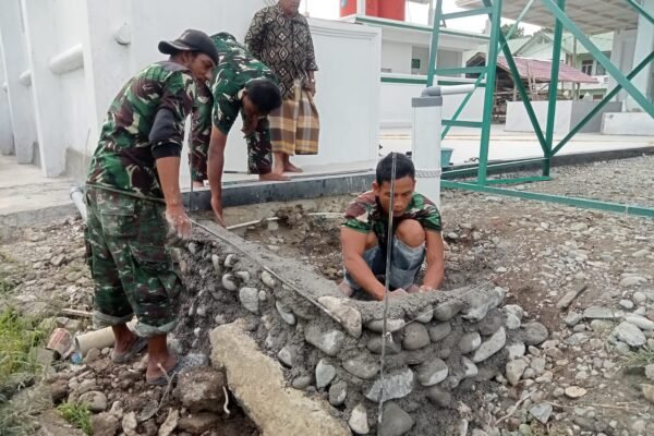 Satgas TMMD Ke-129 Kodim 0102/Pidie Bangun Tempat Wudhu, Lengkapi Sarana Air Bersih di Masjid Al Furqan