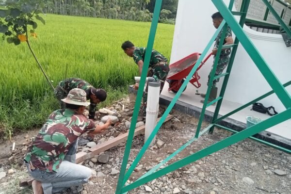 Satgas TMMD Ke-129 Kodim 0102/Pidie Lengkapi Sumur Bor dengan Pembangunan Tempat Wudhu Masjid Al Furqan