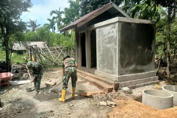 Tahap Akhir Pembangunan MCK TMMD Ke-129, Satgas Optimistis Rampung Tepat Waktu