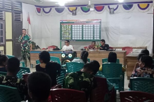 Pj. Danramil Embaloh Hilir Sosialisasikan Program TMMD ke 129 Kodim 1206/Putussibau Kepada Masyarakat Ulak Pauk
