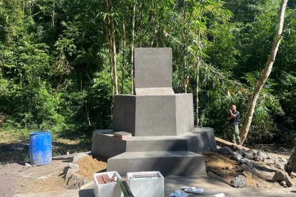 H-2 Penutupan TMMD ke-129, Pembuatan Tugu Prasasti Terus Dikebut, Progres Capai 90 Persen
