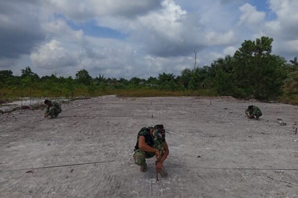 TNI dan Rakyat Bersatu, Lapangan Voli TMMD Jadi Simbol Kebersamaan Warga