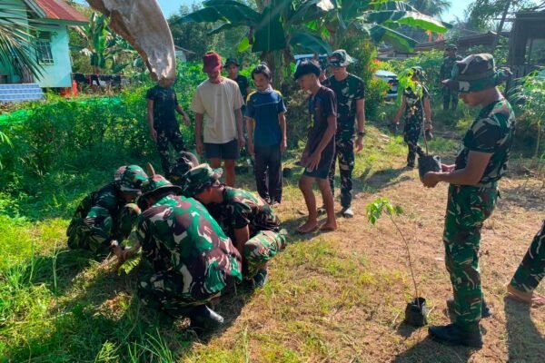 Tanam Hari Ini, Panen di Masa Depan, Satgas TMMD Ke-129 Titip Harapan Lewat Bibit Pete dan Jengkol