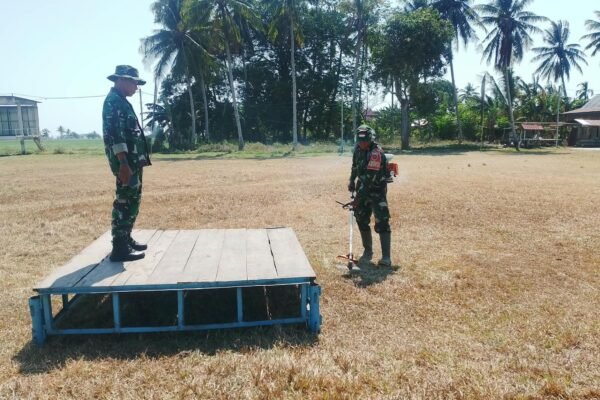 Jelang Penutupan TMMD Ke-129, Satgas Kodim 1404/Pinrang Berbenah Siapkan Lapangan Upacara