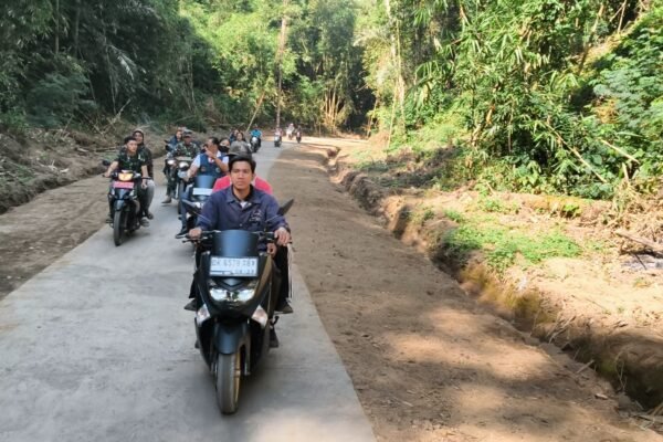 Test Ride Jalan TMMD Sekardadi, Warga Rasakan Langsung Hasil Pembangunan