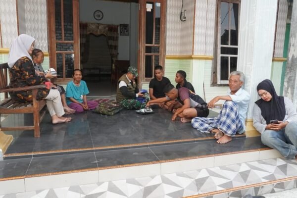 Jaga Kebugaran di Tengah Kerja Keras, Antusiasme Tinggi Anggota Satgas TMMD 129 Ikuti Pemeriksaan Kesehatan Berkala