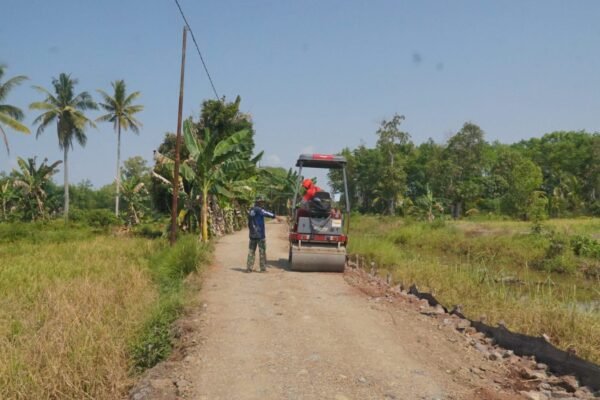 TMMD Membangun Negeri dari Desa, Jalan Diperkuat untuk Akses yang Lebih Baik