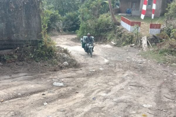 Selain Program Fisik Dan Nonfisik, Satgas TMMD Ke 129 Kodim 1407/Bone Rampungkan Perbaikan Lima Titik Dekker