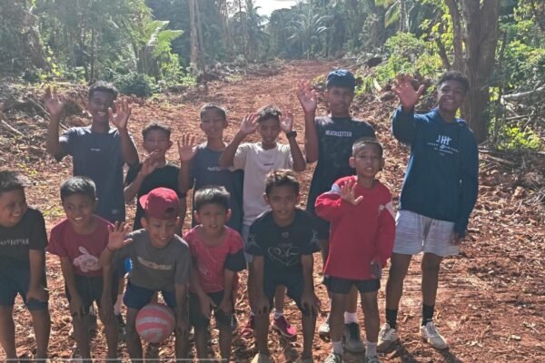 Jalan TMMD Buka Akses dan Ruang Aktivitas Positif Anak Muda Kepulauan Umbele