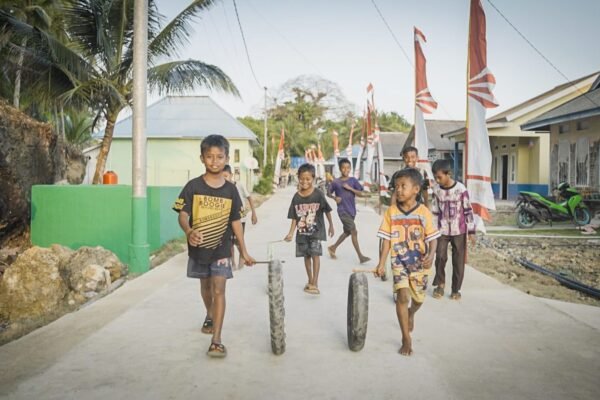 Jalan Rabat Beton TMMD Buka Akses Nyaman bagi Warga Polewali