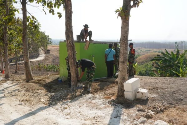 Hasil Maksimal TMMD 129 Kodim 0812/Lamongan: Dari Keramik Rapi, Pengecoran Malam Hari, Hingga Air Bersih